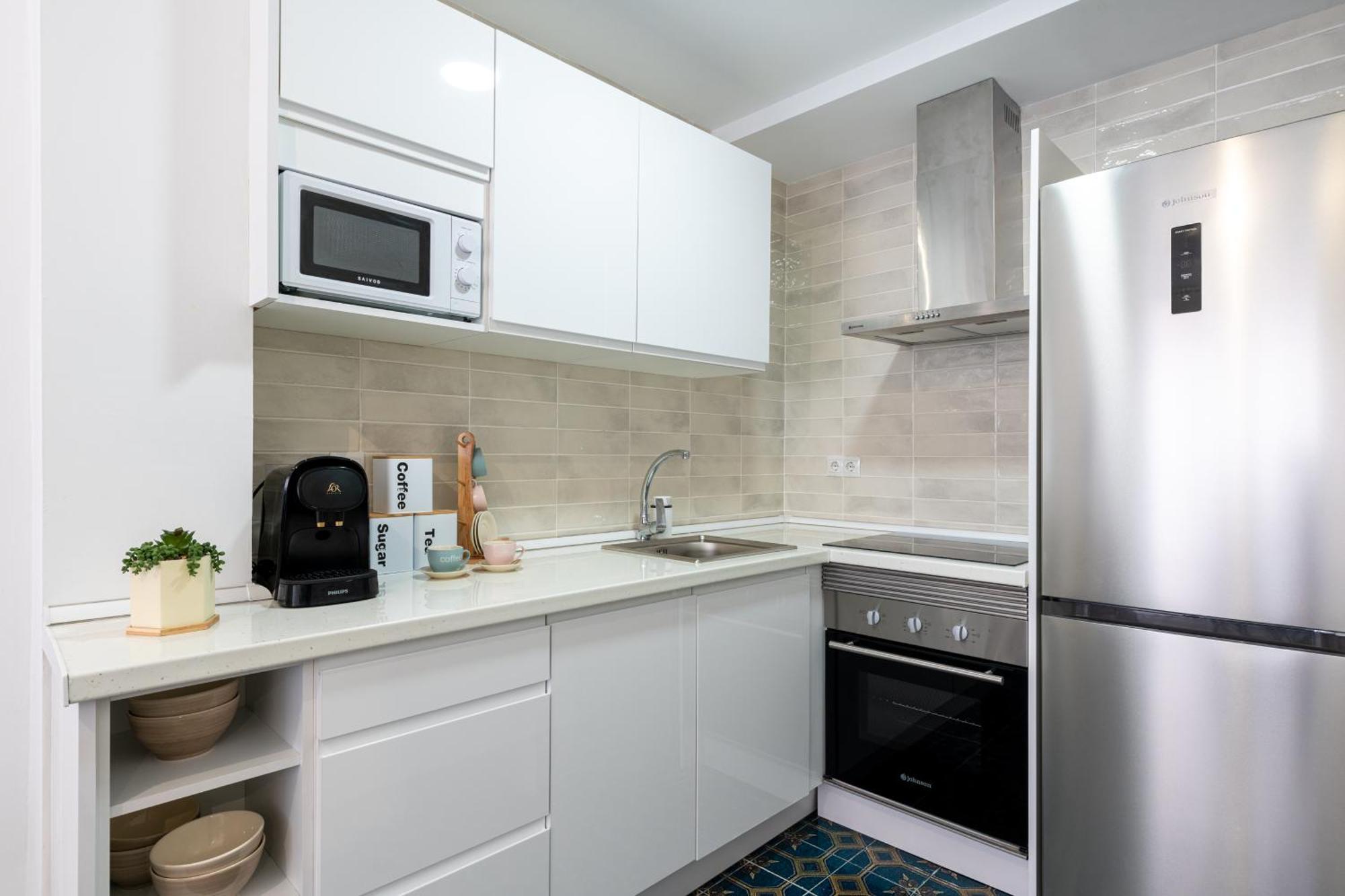 Appartamento Piso Elegante Y Nuevo De 3 Y 2 Banos Siviglia