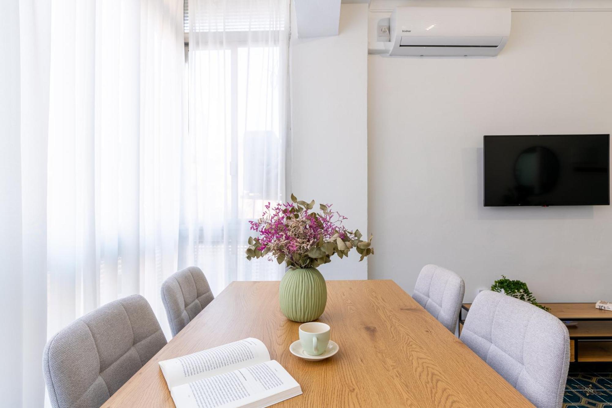 Piso Elegante Y Nuevo De 3 Y 2 Banos Apartament *