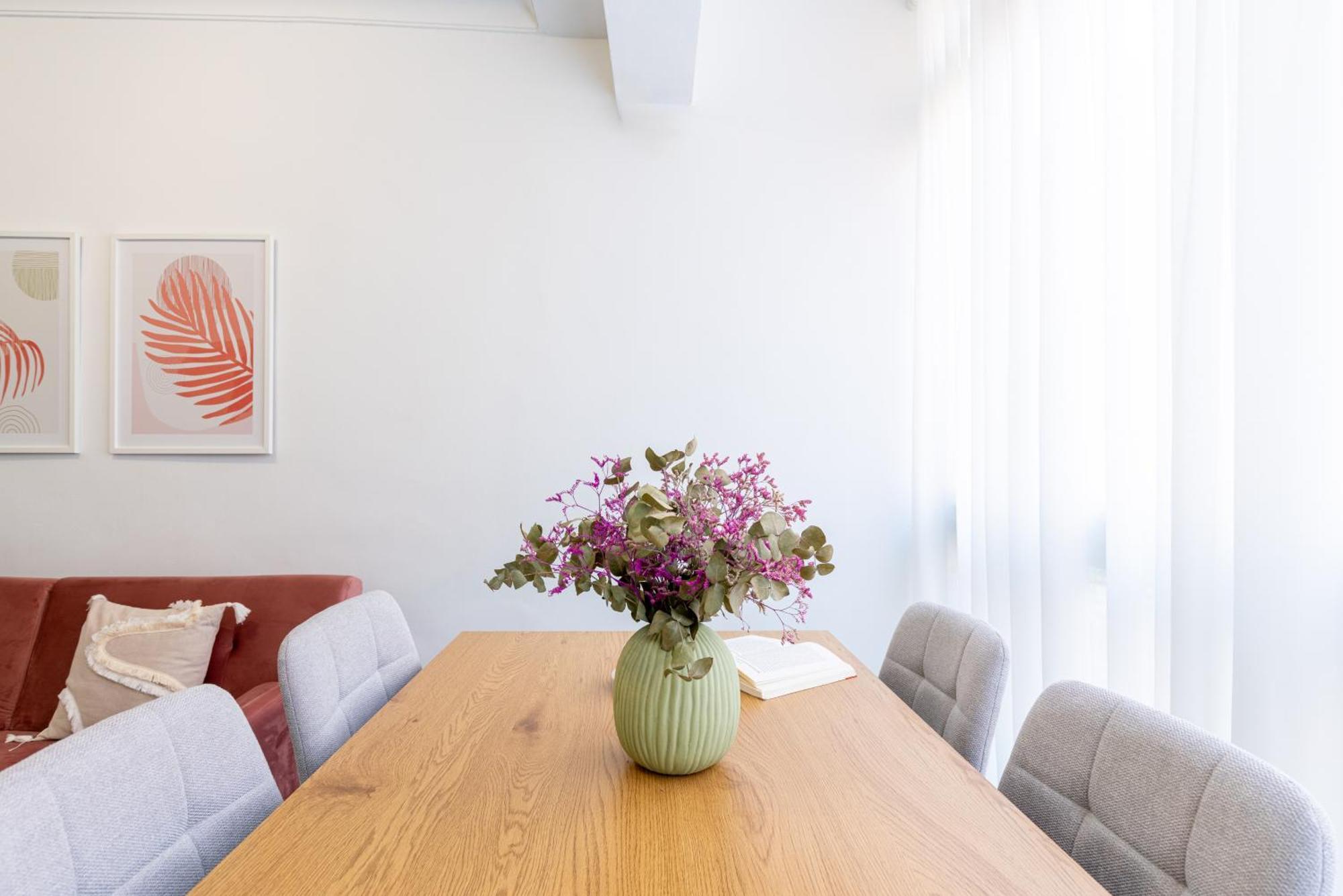 Apartament Piso Elegante Y Nuevo De 3 Y 2 Banos *