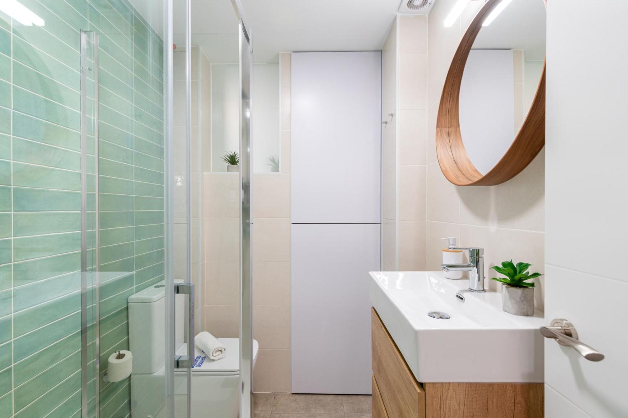 Piso Elegante Y Nuevo De 3 Y 2 Banos Apartament Sevilla